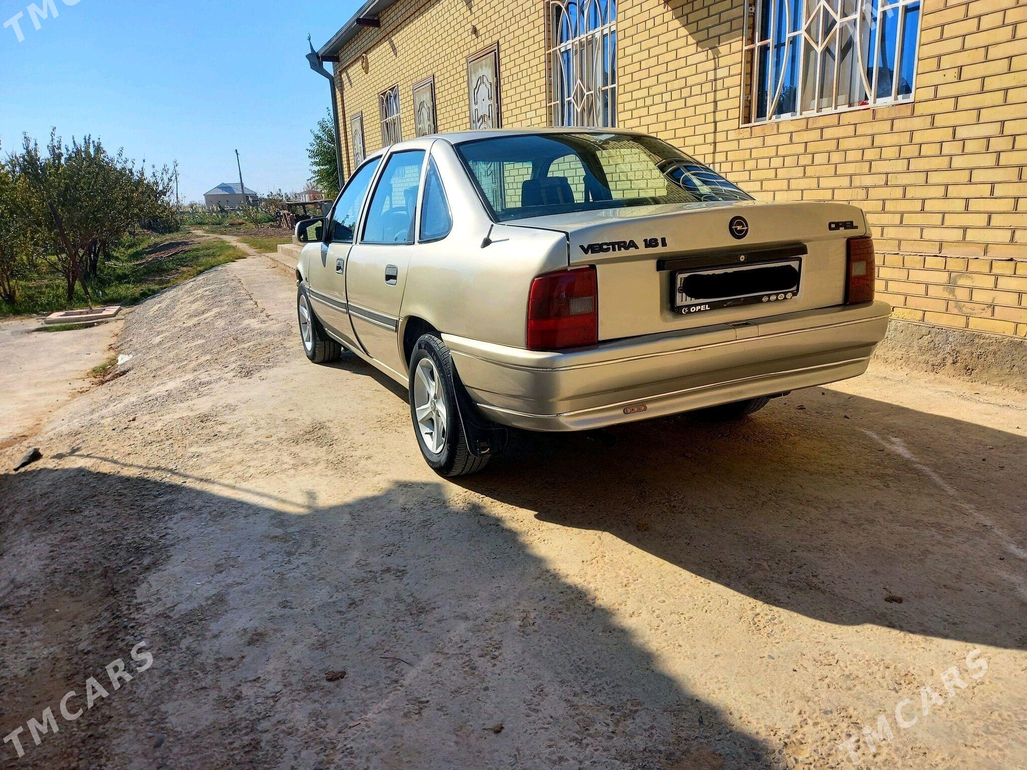 Opel Vectra 1991 - 40 000 TMT - Сакарчага - img 3
