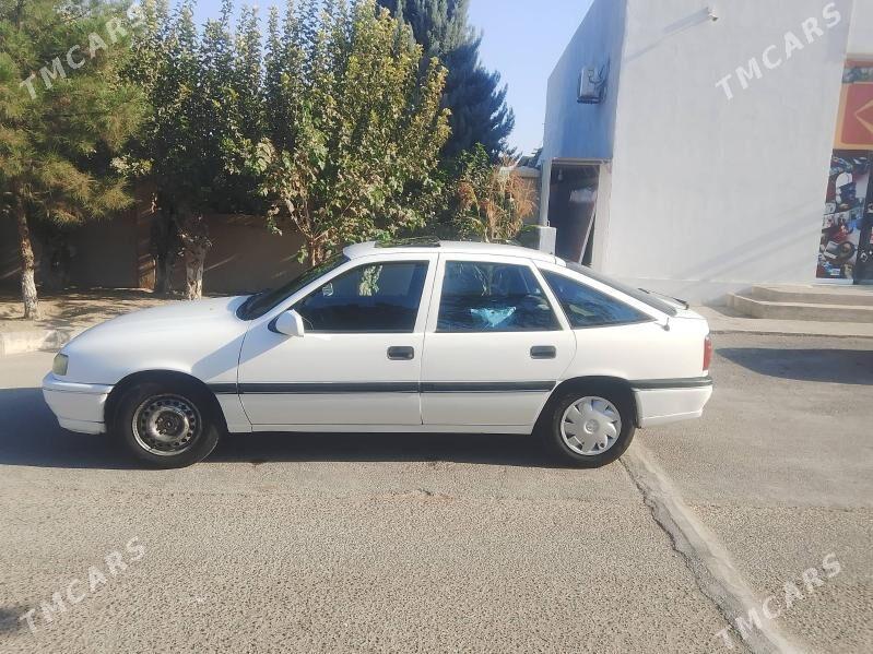 Opel Vectra 1994 - 42 000 TMT - Хитровка - img 4