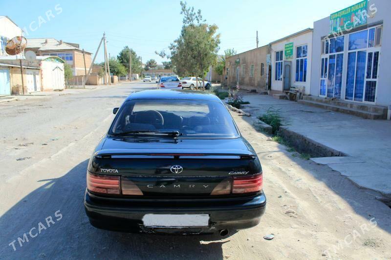 Toyota Camry 1993 - 38 000 TMT - Garabekewül - img 3