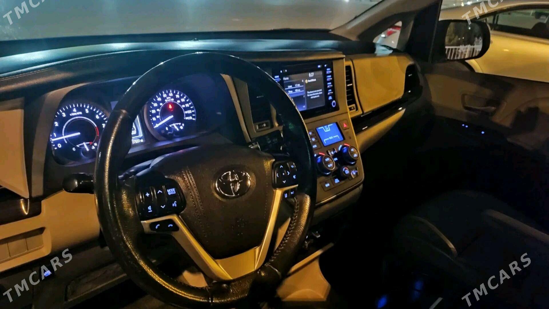 Toyota Sienna 2019 - 440 000 TMT - Aşgabat - img 4