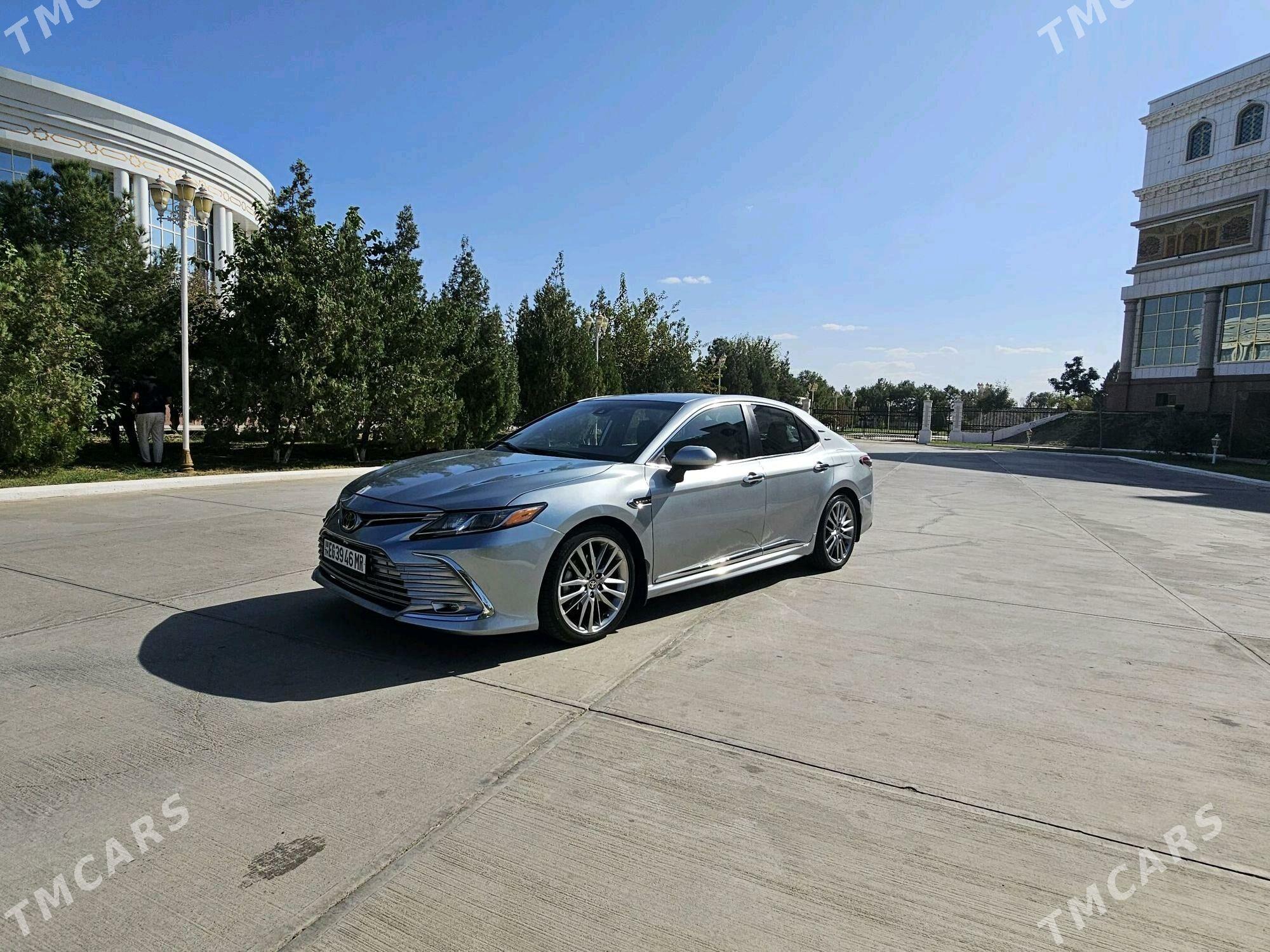 Toyota Camry 2022 - 300 000 TMT - Байрамали - img 4