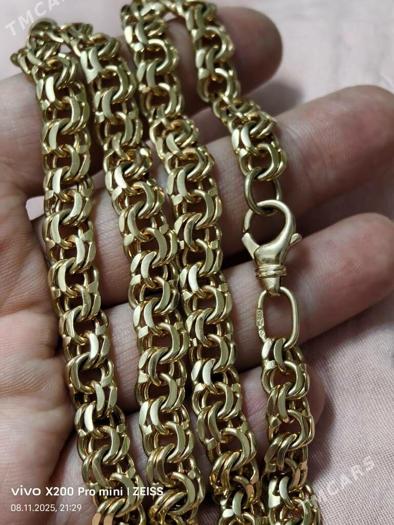 Rossiýskiý kardinal gyzyl - Hitrowka - img 5