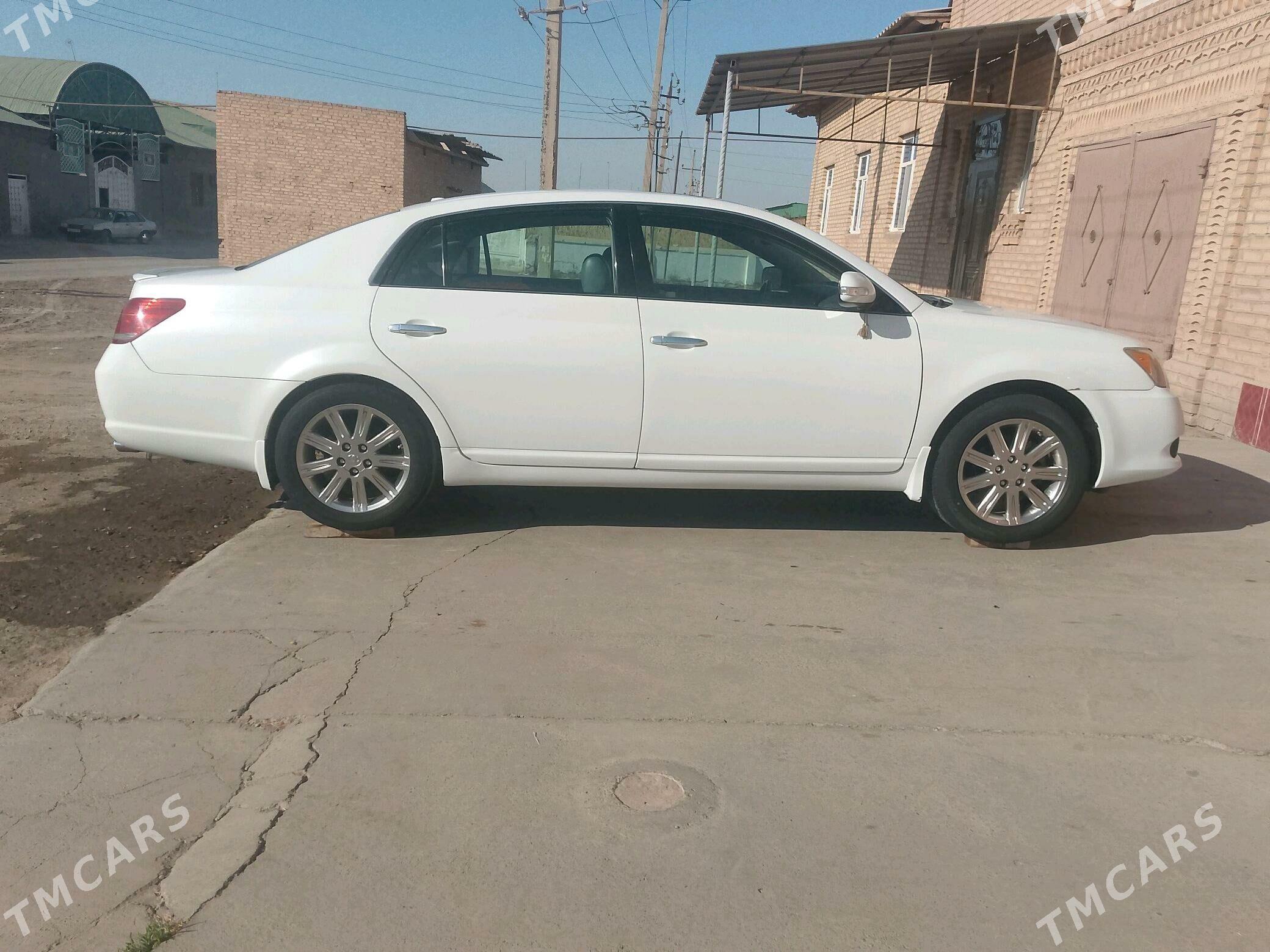 Toyota Avalon 2007 - 185 000 TMT - Дашогуз - img 4