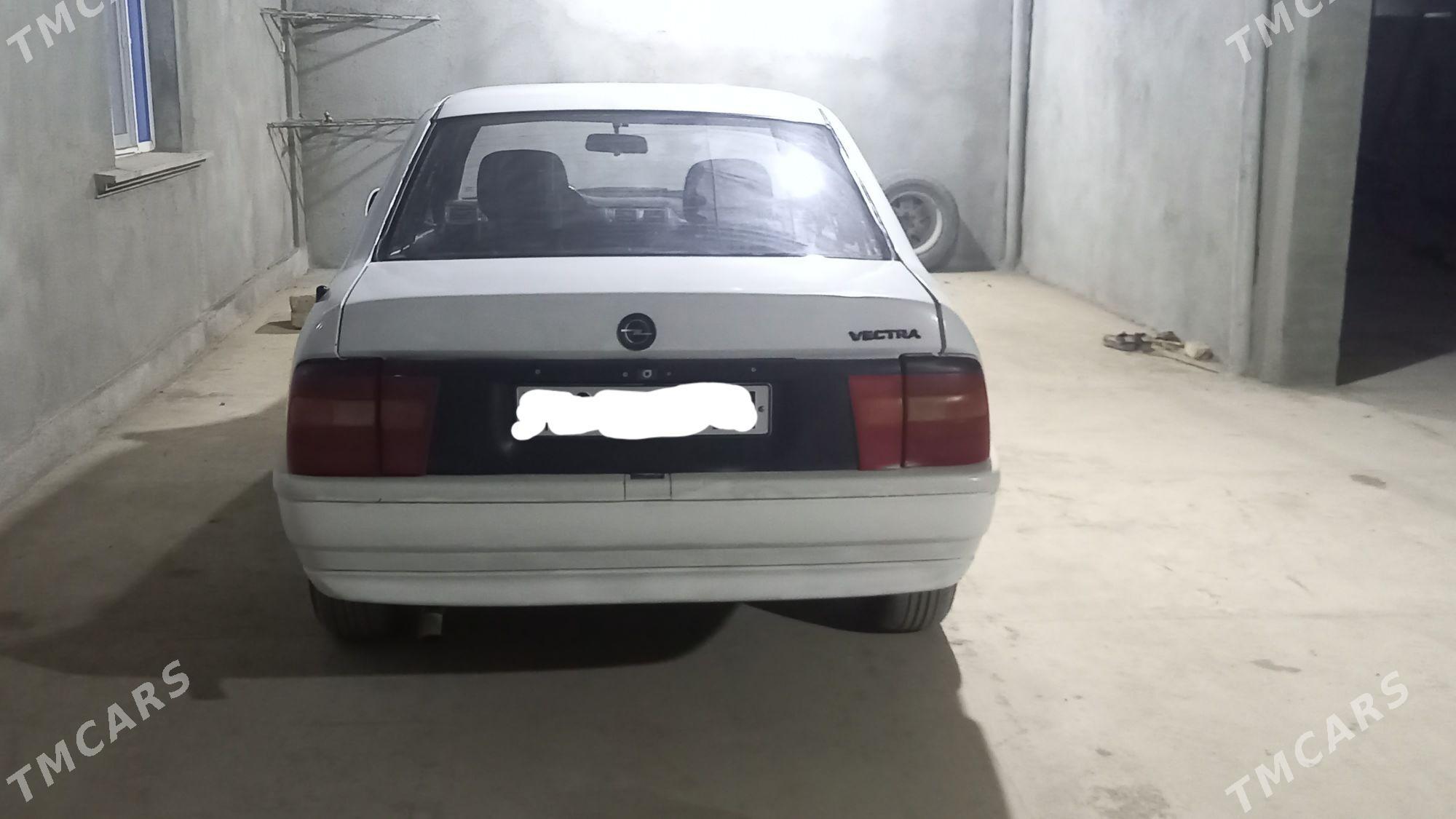 Opel Vectra 1991 - 35 000 TMT - Бахарден - img 2
