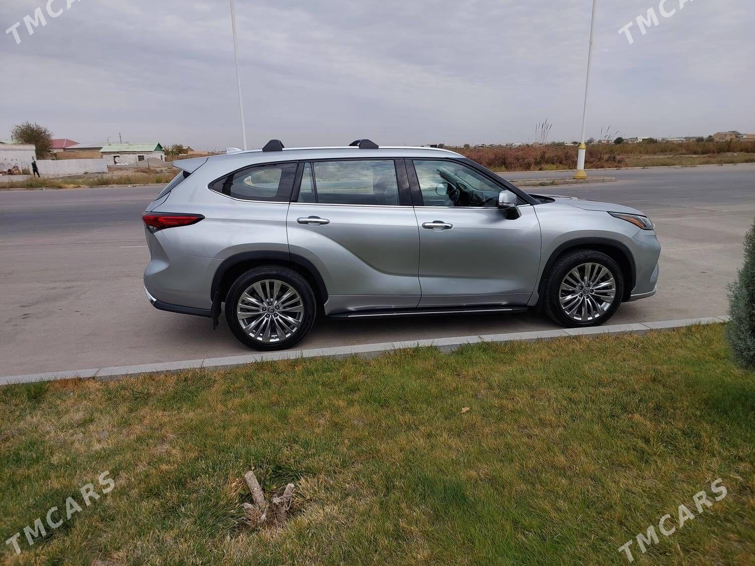 Toyota Highlander 2021 - 595 000 TMT - Türkmenabat - img 2