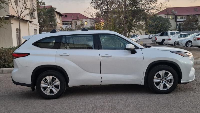 Toyota Highlander 2022 - 640 000 TMT - Ашхабад - img 6
