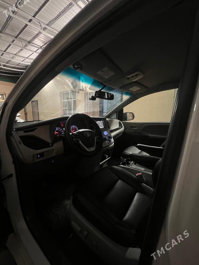 Toyota Sienna 2015 - 340 000 TMT - Ашхабад - img 9