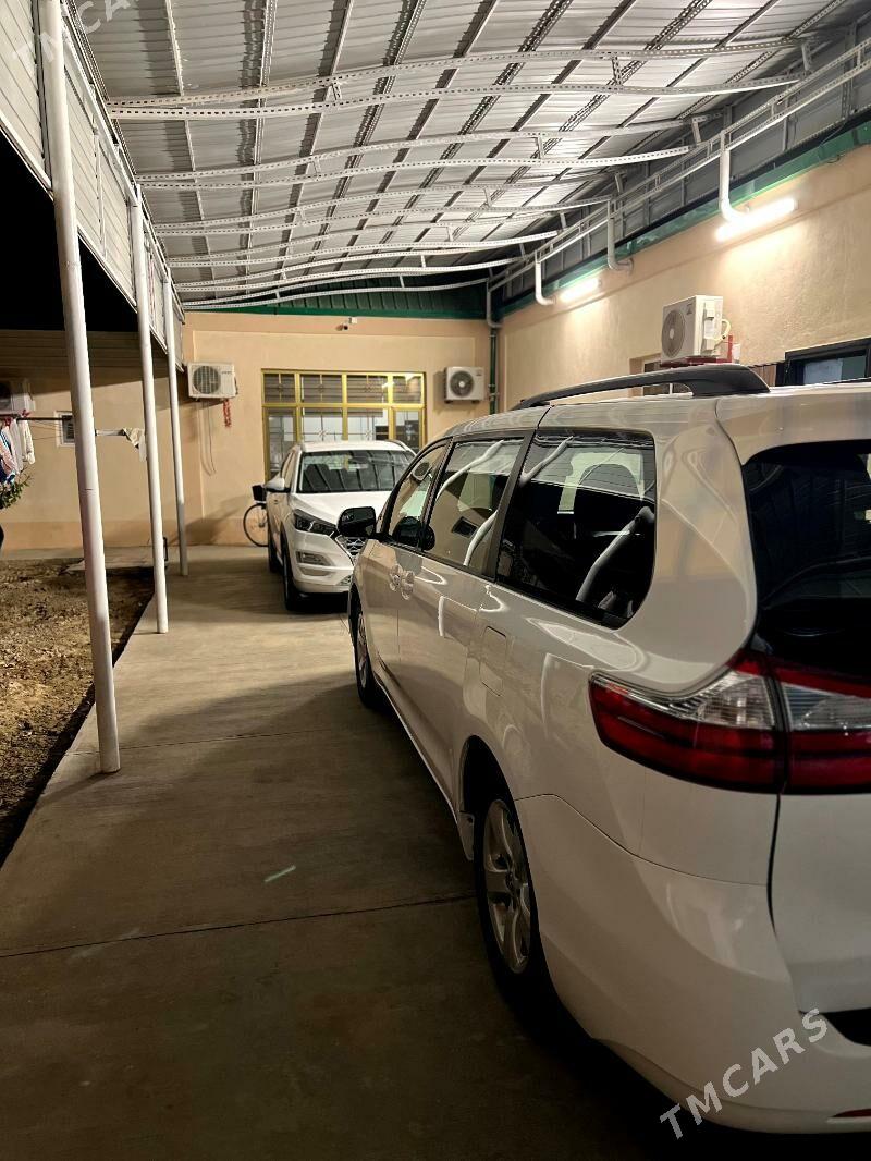 Toyota Sienna 2015 - 340 000 TMT - Ашхабад - img 6