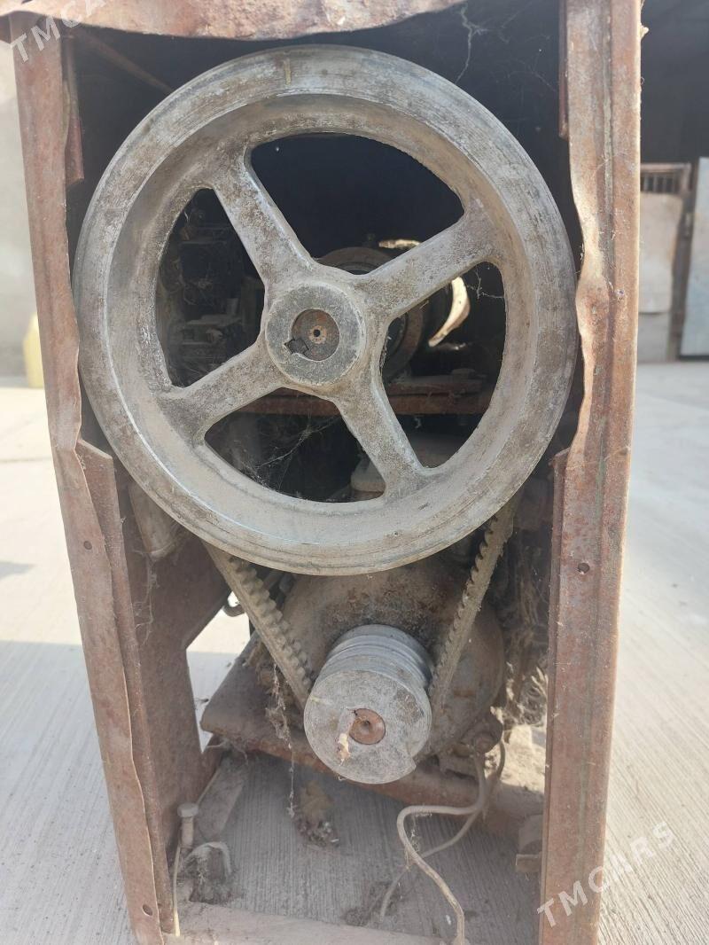 et uyeye masin rasiski 380wt - Büzmeýin - img 4