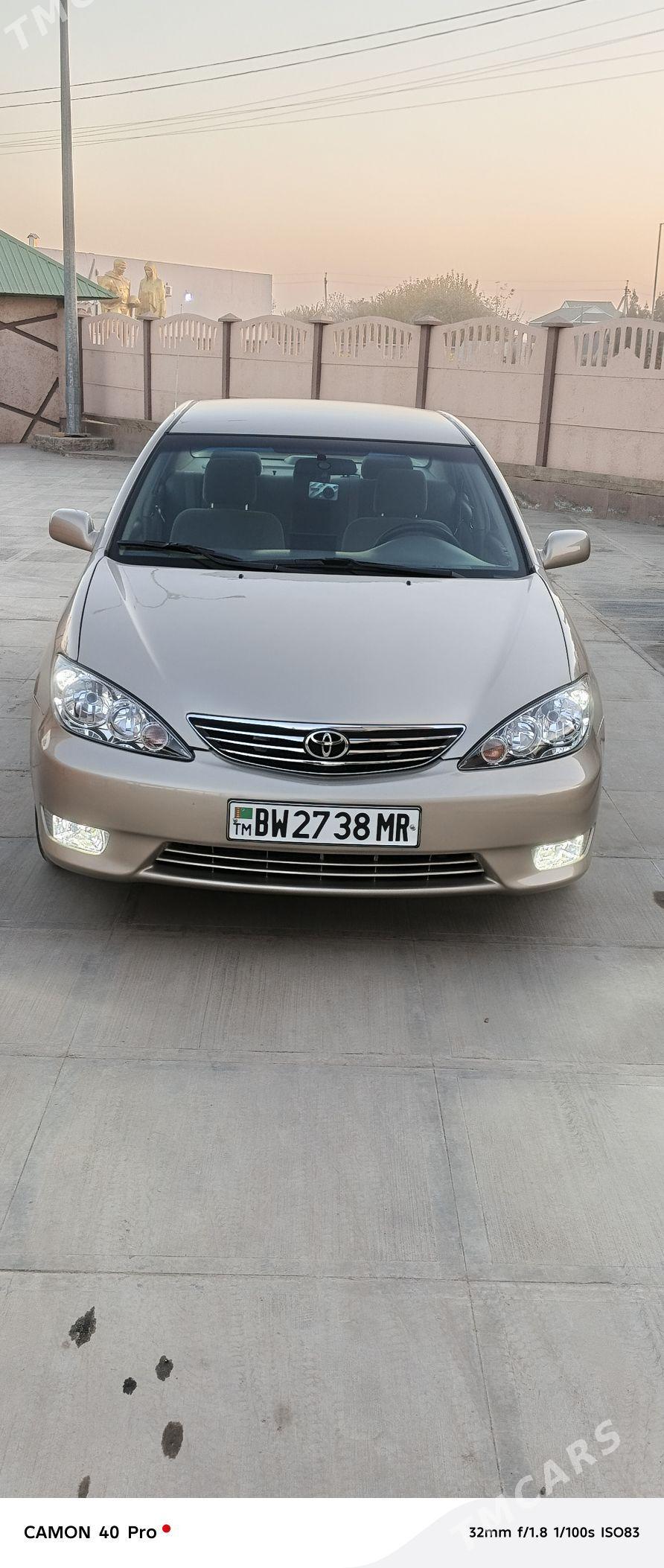 Toyota Camry 2005 - 230 000 TMT - Мары - img 1