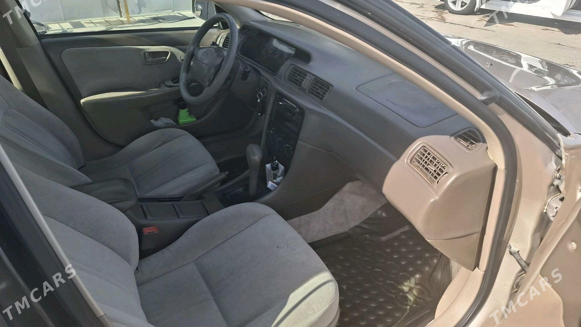 Toyota Camry 2001 - 130 000 TMT - Baýramaly - img 7