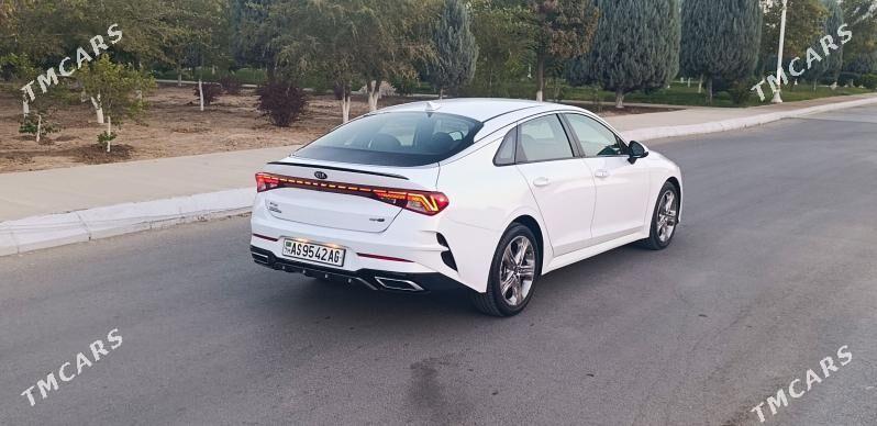 Kia K5 2022 - 268 000 TMT - Hitrowka - img 4