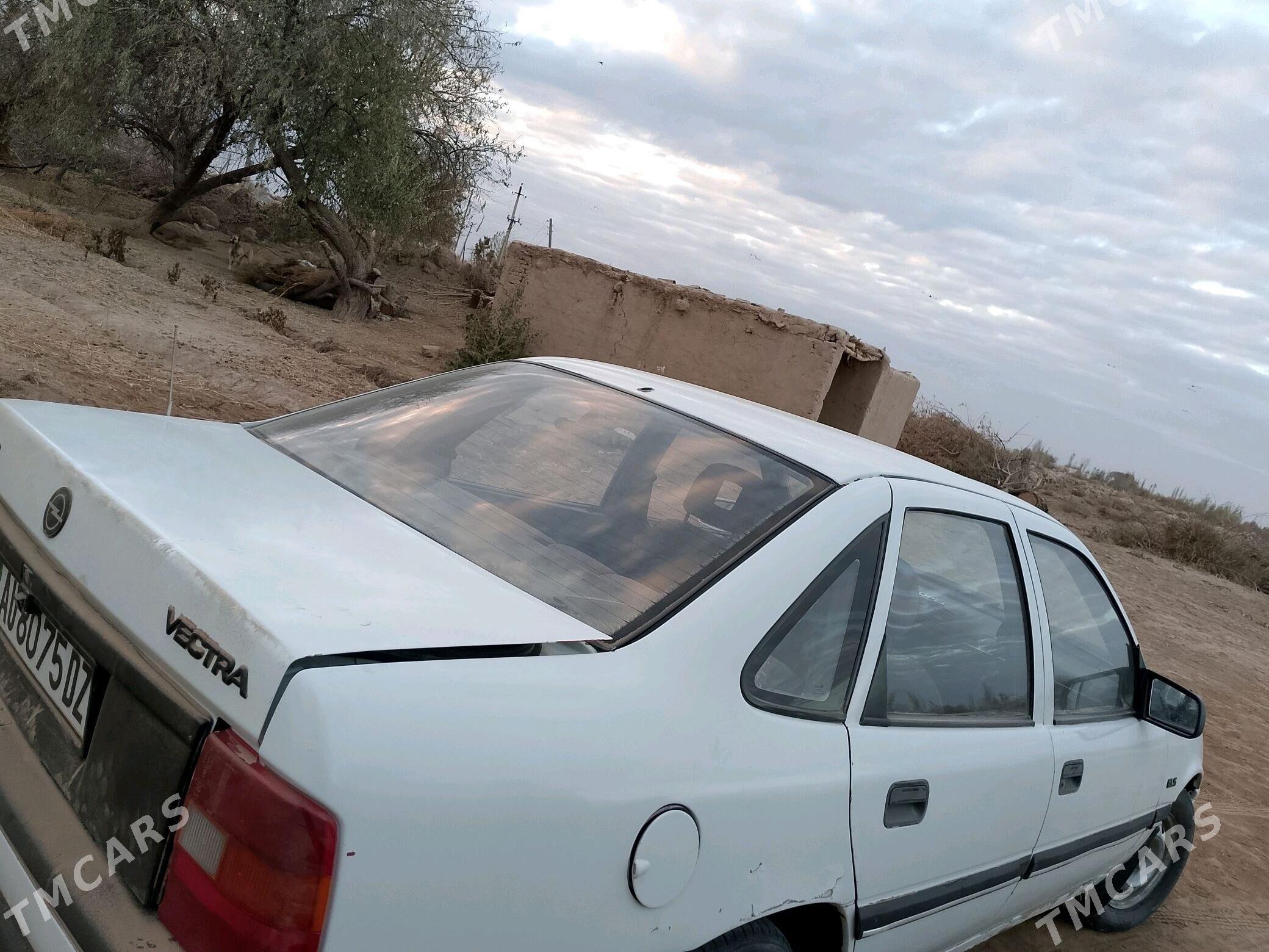 Opel Vectra 1993 - 30 000 TMT - Gurbansoltan Eje - img 1