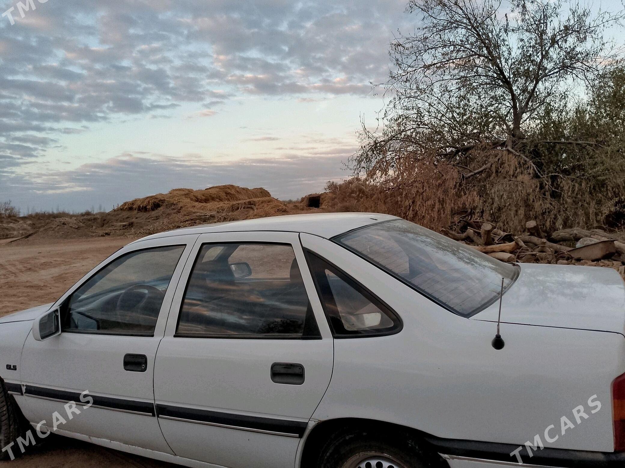 Opel Vectra 1993 - 30 000 TMT - Gurbansoltan Eje - img 4