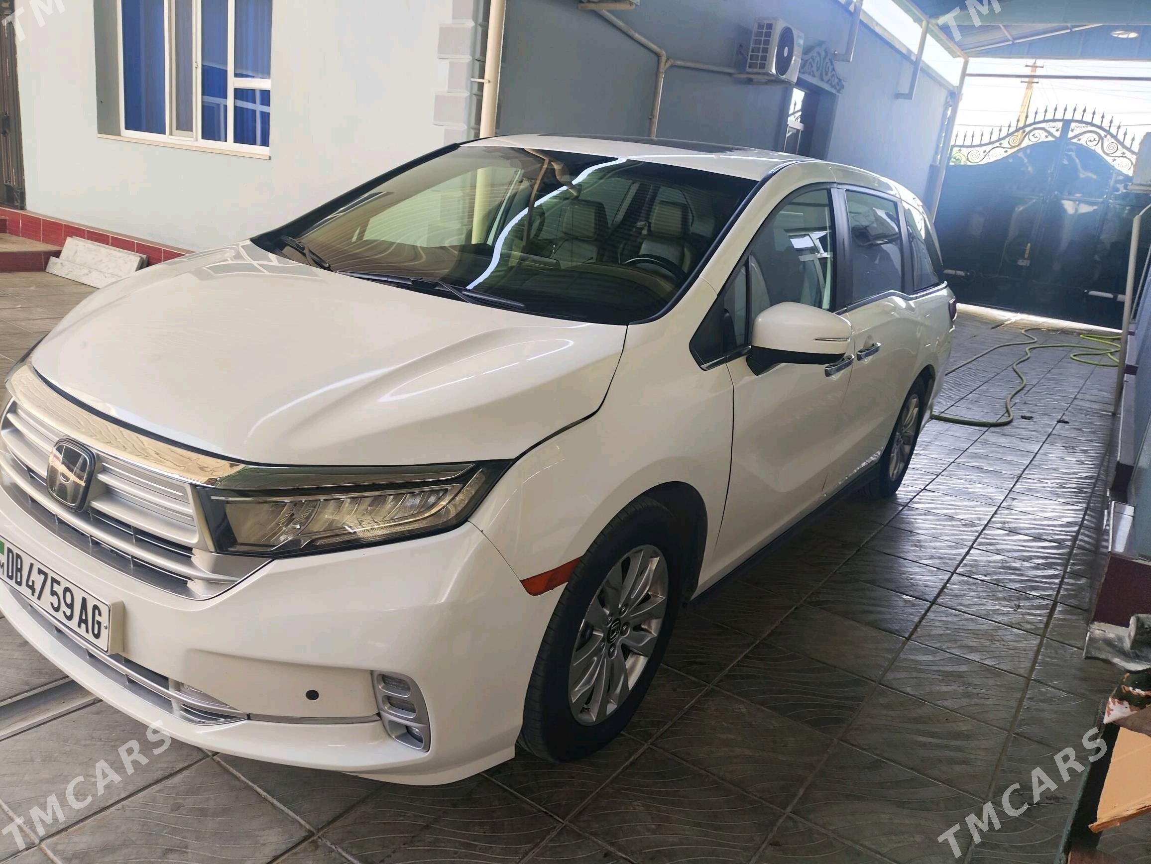 Honda Odyssey 2022 - 320 000 TMT - Чоганлы - img 4