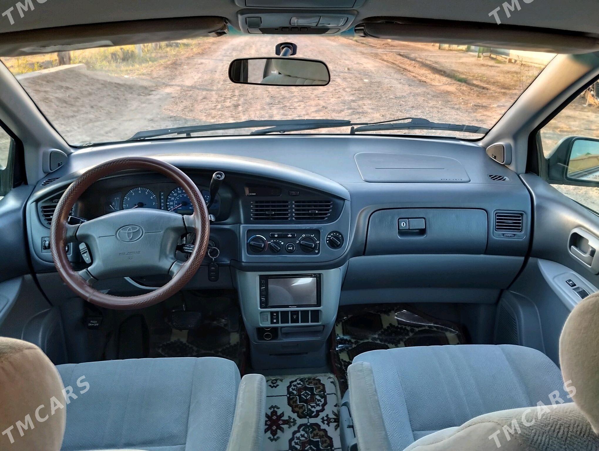 Toyota Sienna 2002 - 176 000 TMT - Mary - img 5