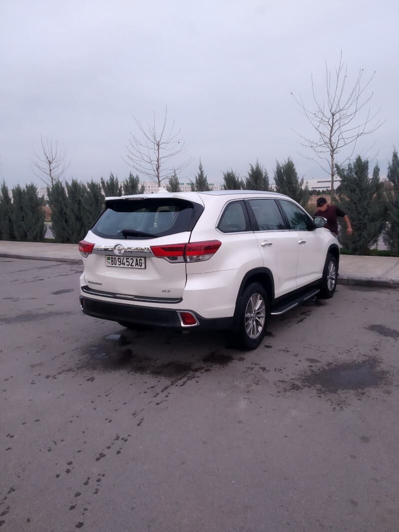 Toyota Highlander 2019 - 530 000 TMT - Ашхабад - img 2