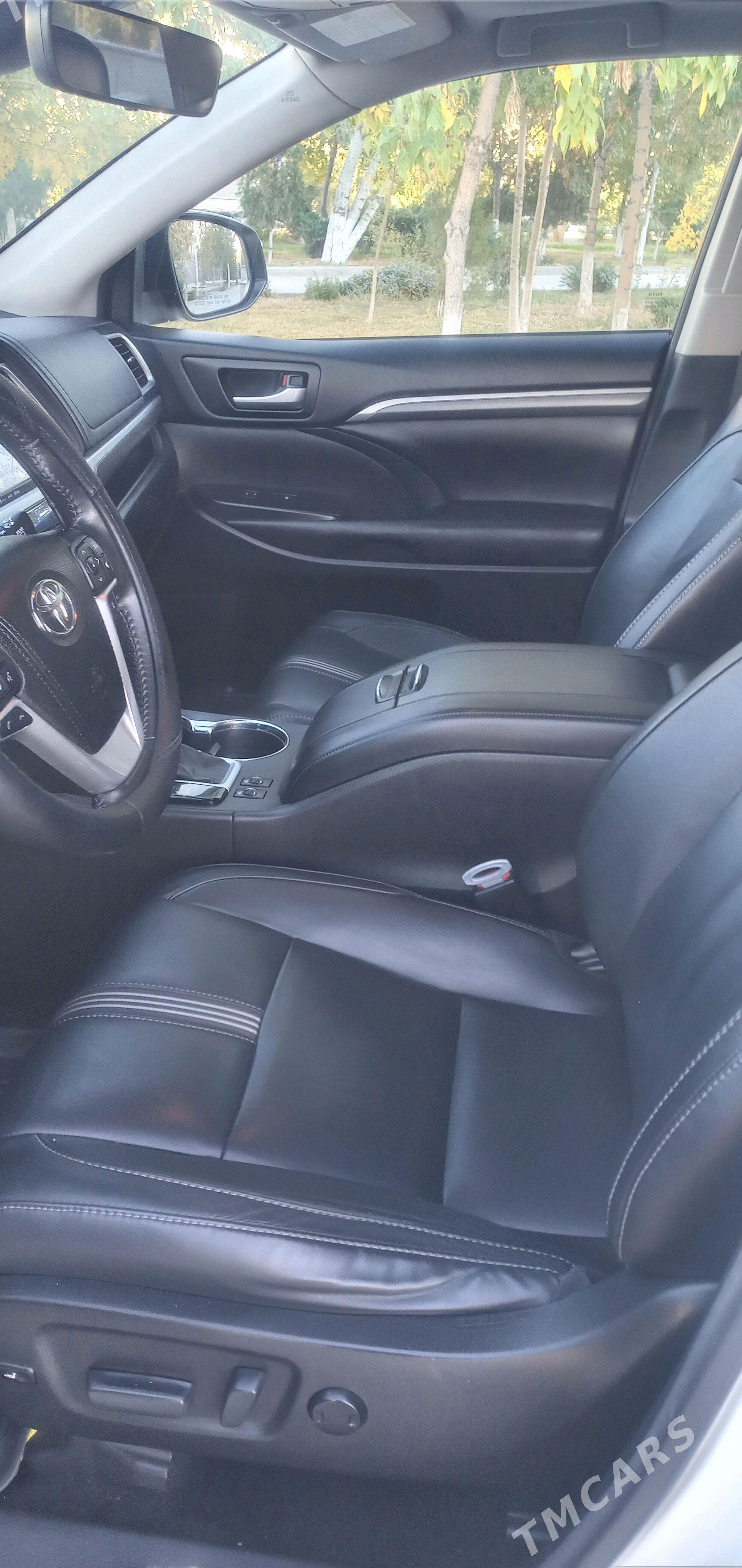 Toyota Highlander 2017 - 454 000 TMT - Daşoguz - img 4