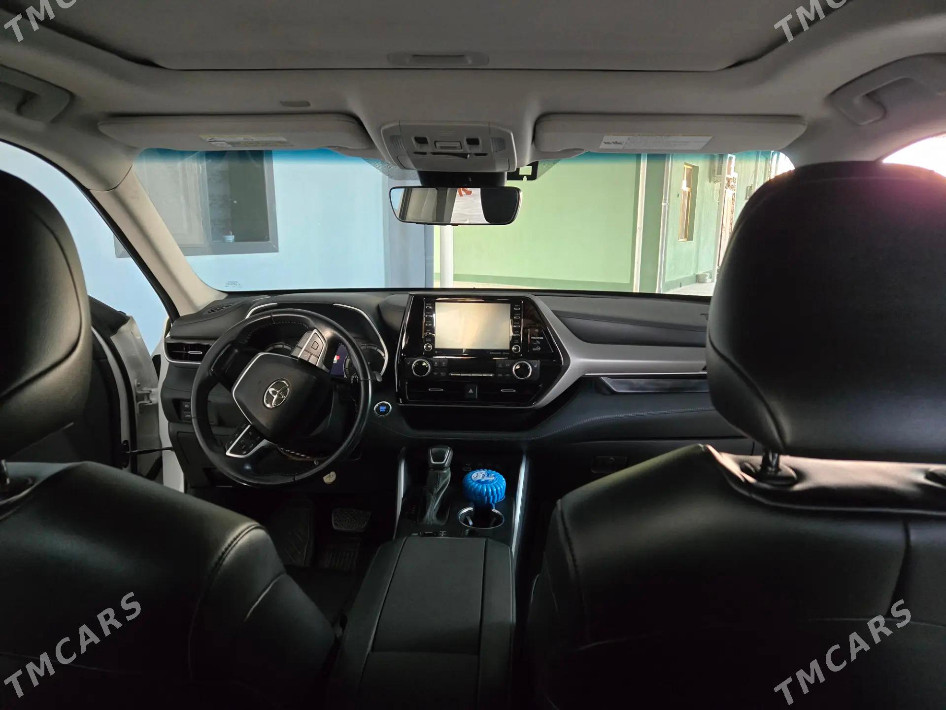 Toyota Highlander 2022 - 520 000 TMT - Мары - img 6