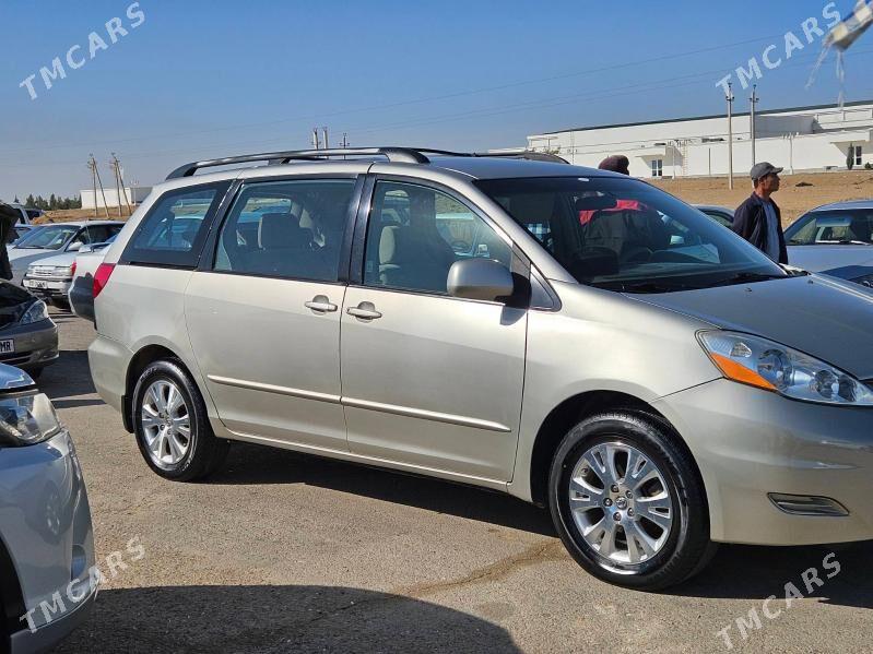 Toyota Sienna 2004 - 247 000 TMT - Мары - img 7