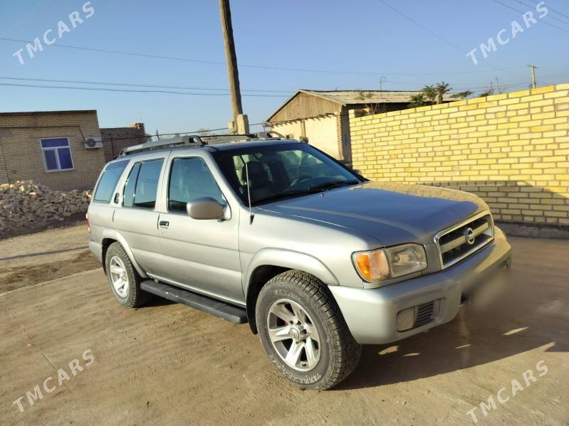 Nissan Pathfinder 2000 - 100 000 TMT - Çärjew - img 4