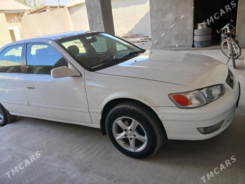 Toyota Camry 2000 - 122 000 TMT - Теджен - img 4