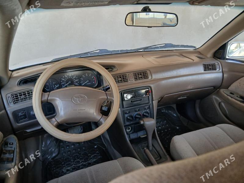 Toyota Camry 2000 - 122 000 TMT - Теджен - img 5
