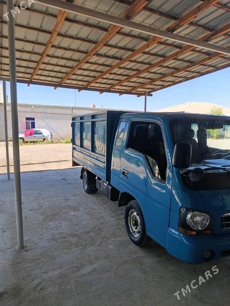 Kia Bongo 2003 - 100 000 TMT - Дашогуз - img 3