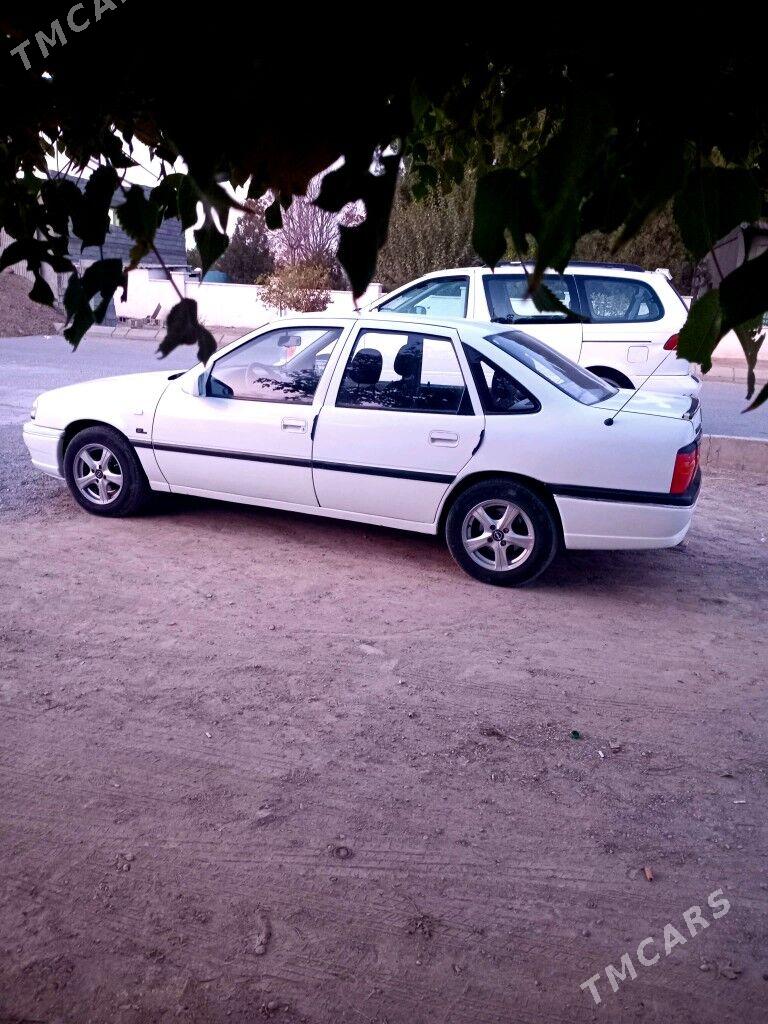 Opel Vectra 1993 - 39 000 TMT - Бахарден - img 2