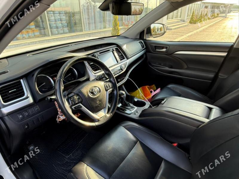 Toyota Highlander 2019 - 565 000 TMT - Ашхабад - img 4