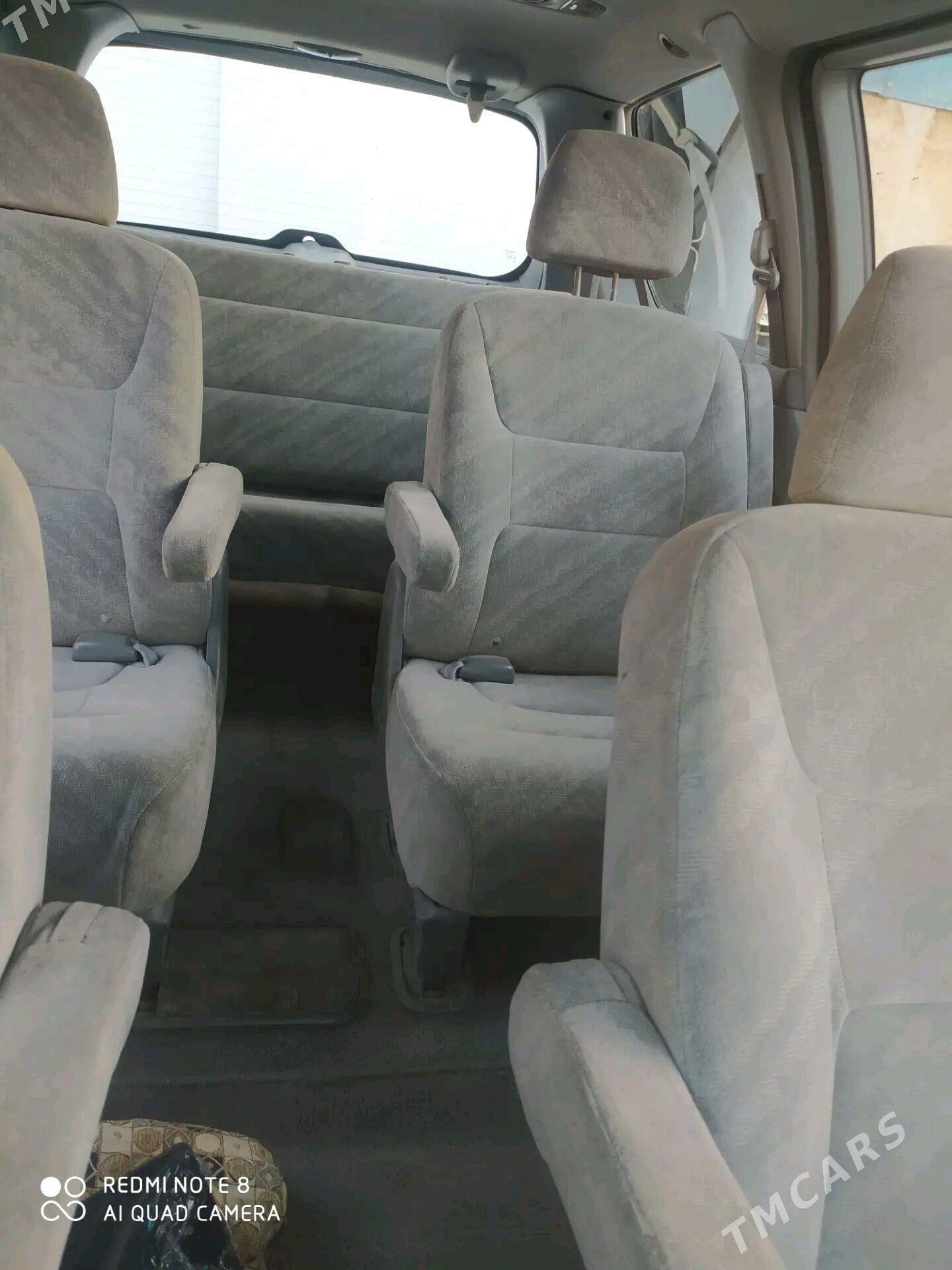 Toyota Sienna 2001 - 60 000 TMT - Mary - img 6