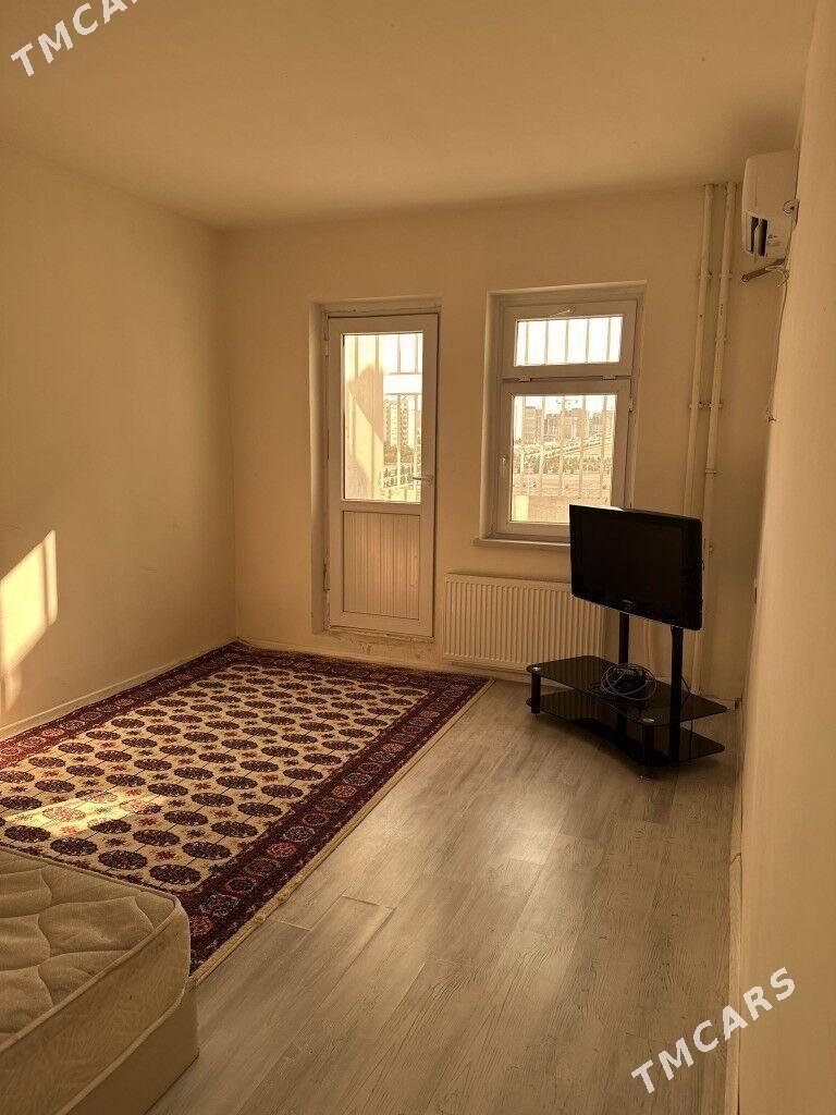 ARENDA MIR 7 2 KOMNAT - Мир 7 - img 3