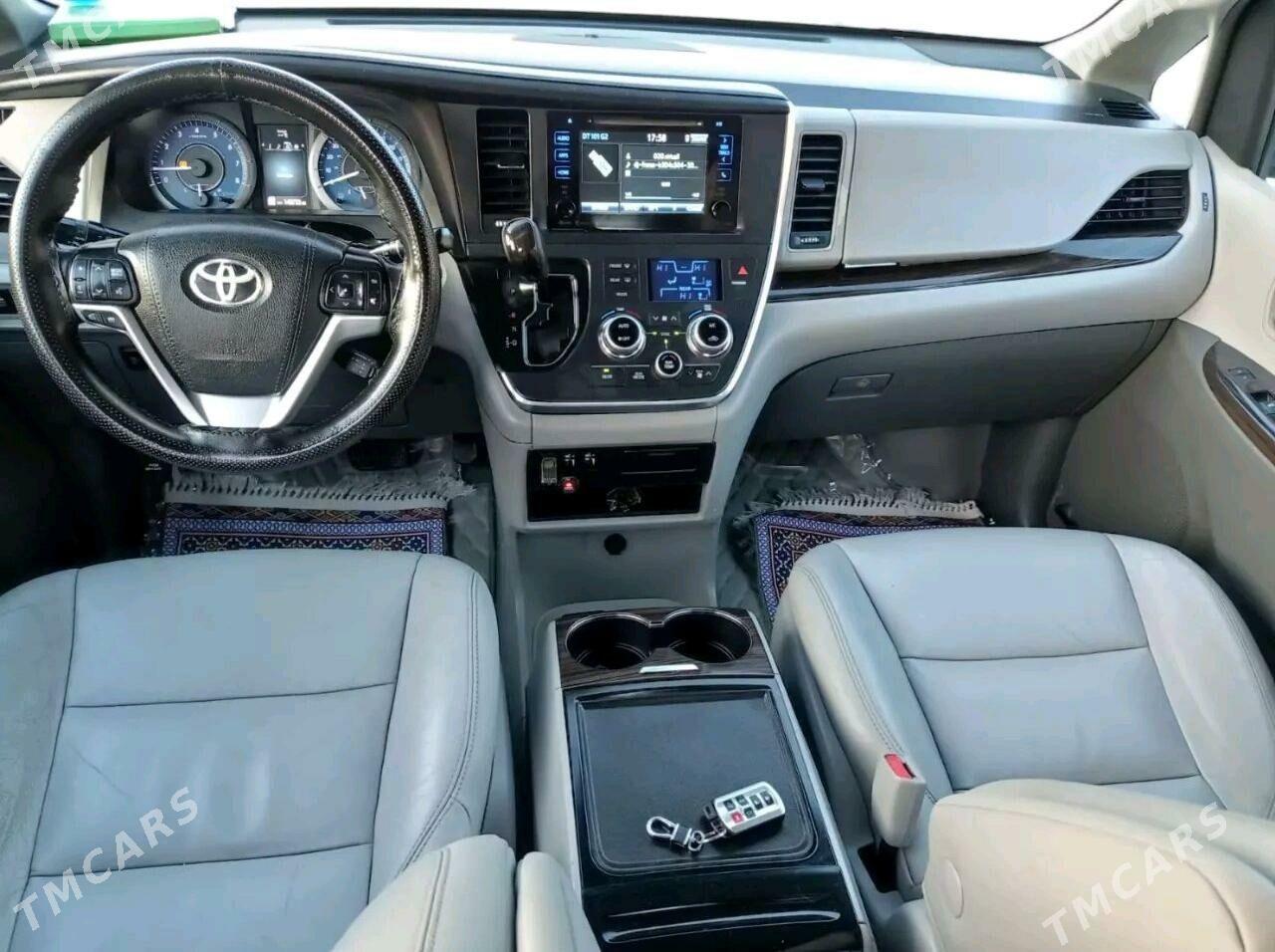 Toyota Sienna 2015 - 410 000 TMT - Гызыларбат - img 10