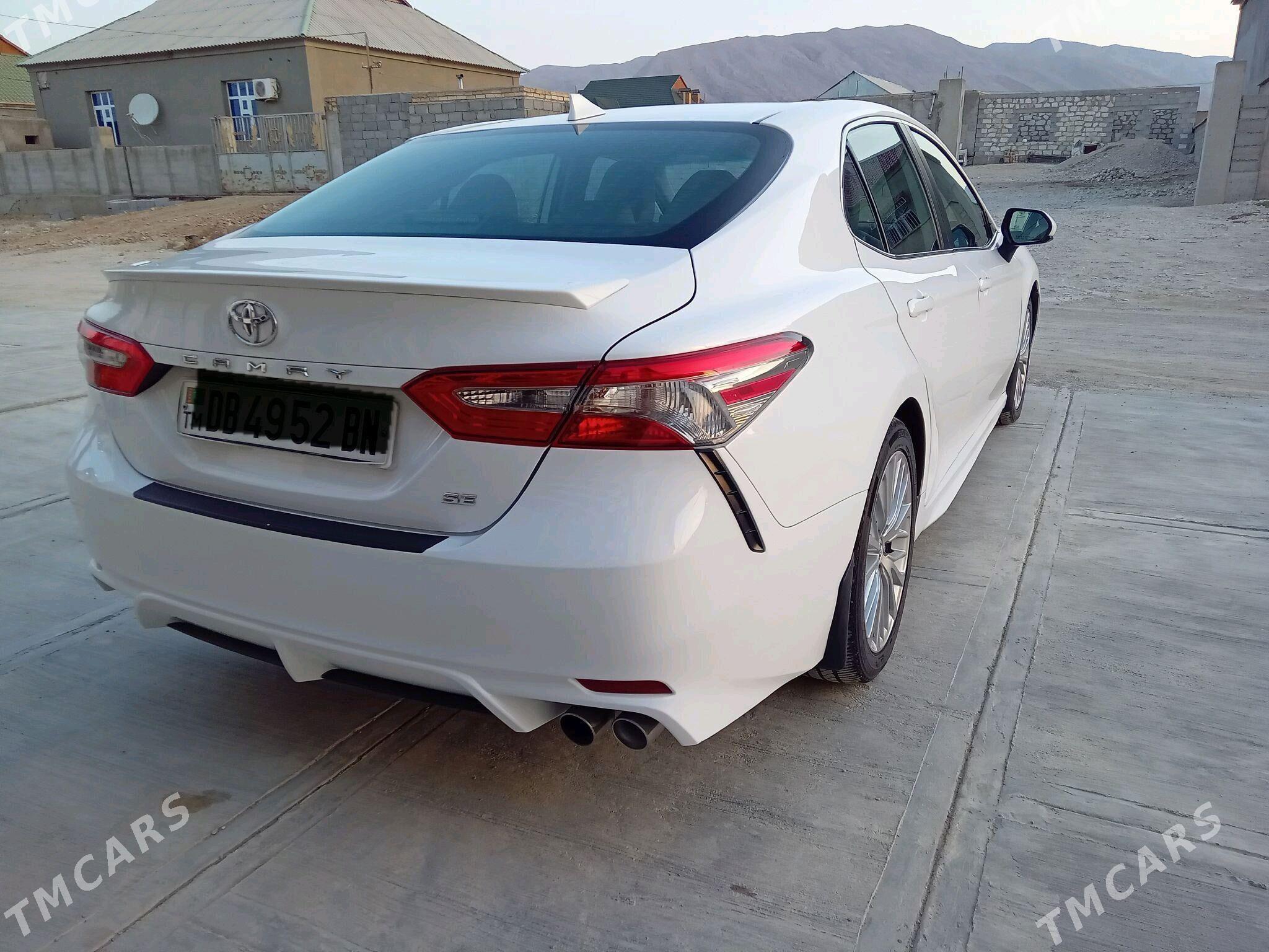 Toyota Camry 2020 - 330 000 TMT - Balkanabat - img 2