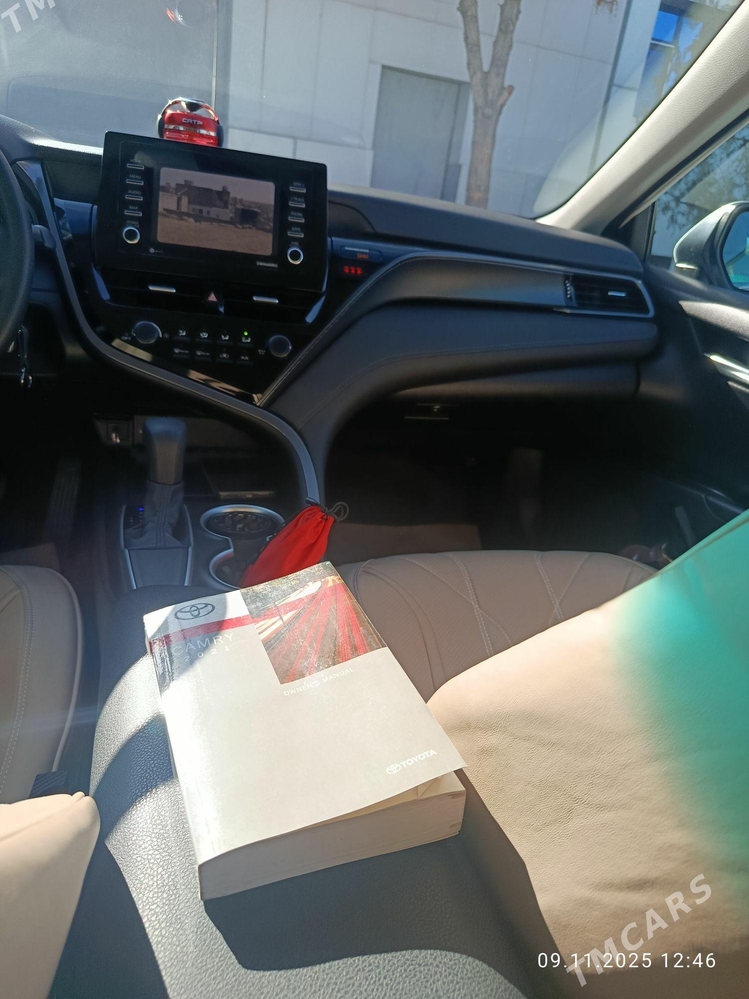 Toyota Camry 2021 - 360 000 TMT - Гурбансолтан Едже - img 10