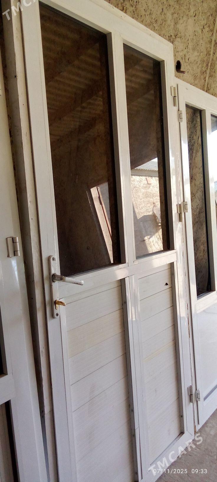 aýna gapy - Gumdag - img 2