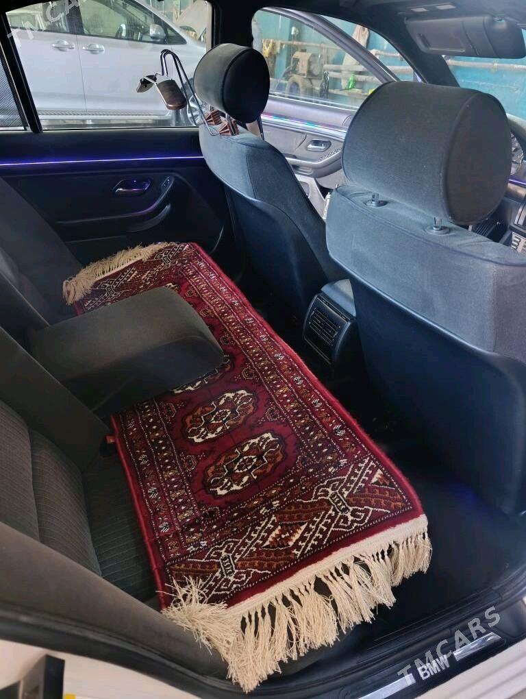 BMW E39 2001 - 130 000 TMT - Дашогуз - img 3