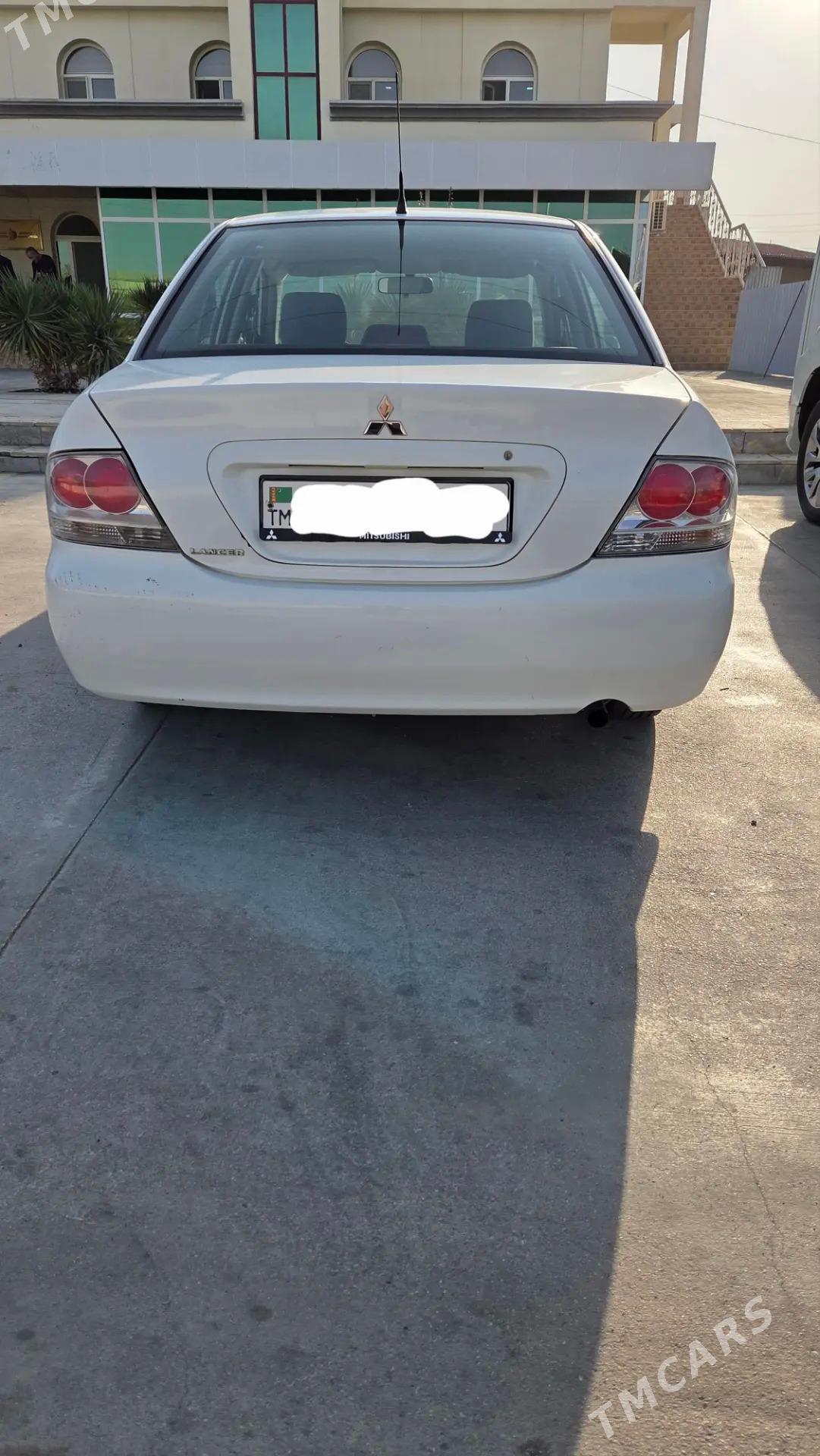 Mitsubishi Lancer 2011 - 130 000 TMT - Балканабат - img 1