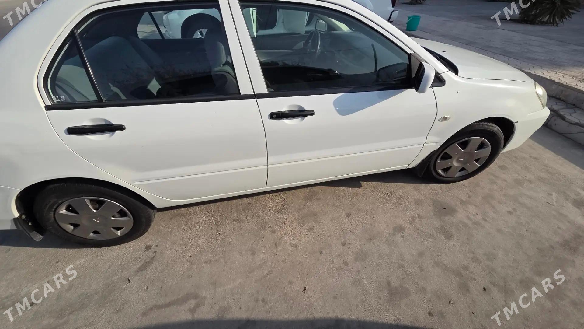 Mitsubishi Lancer 2011 - 130 000 TMT - Балканабат - img 3