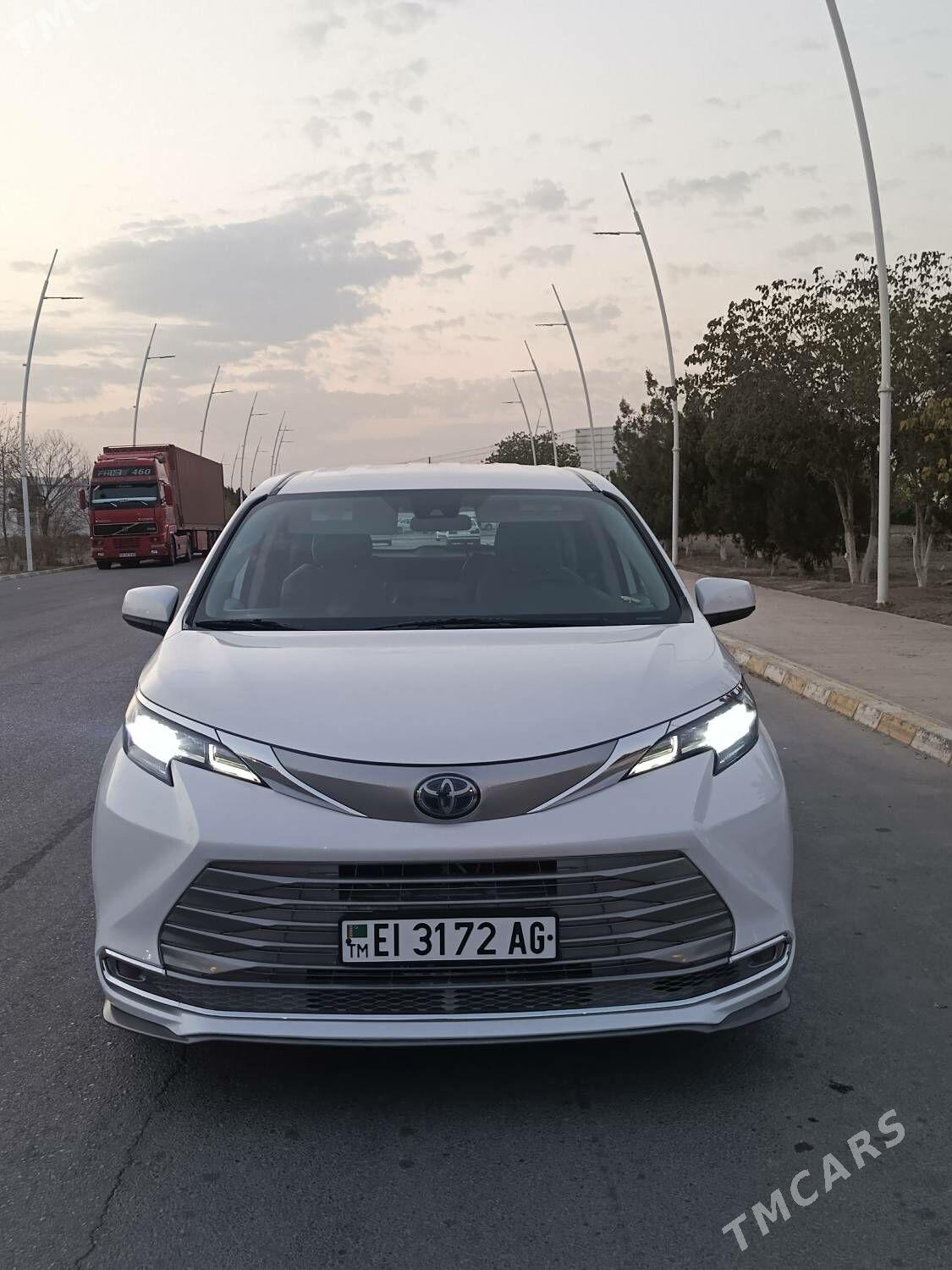 Toyota Sienna 2021 - 485 000 TMT - Aşgabat - img 7