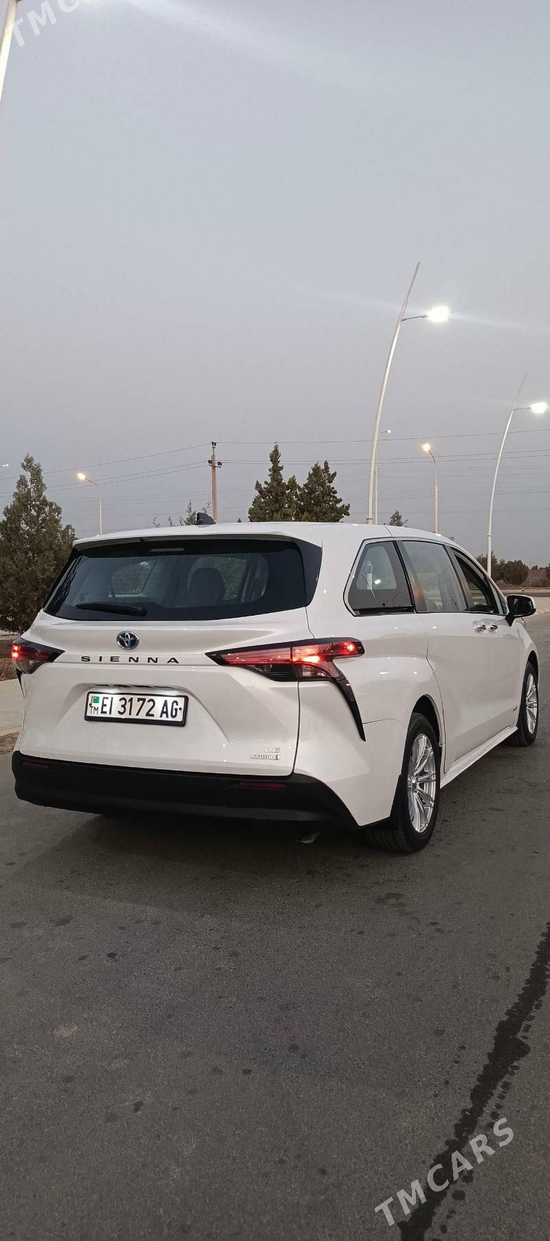 Toyota Sienna 2021 - 485 000 TMT - Aşgabat - img 2