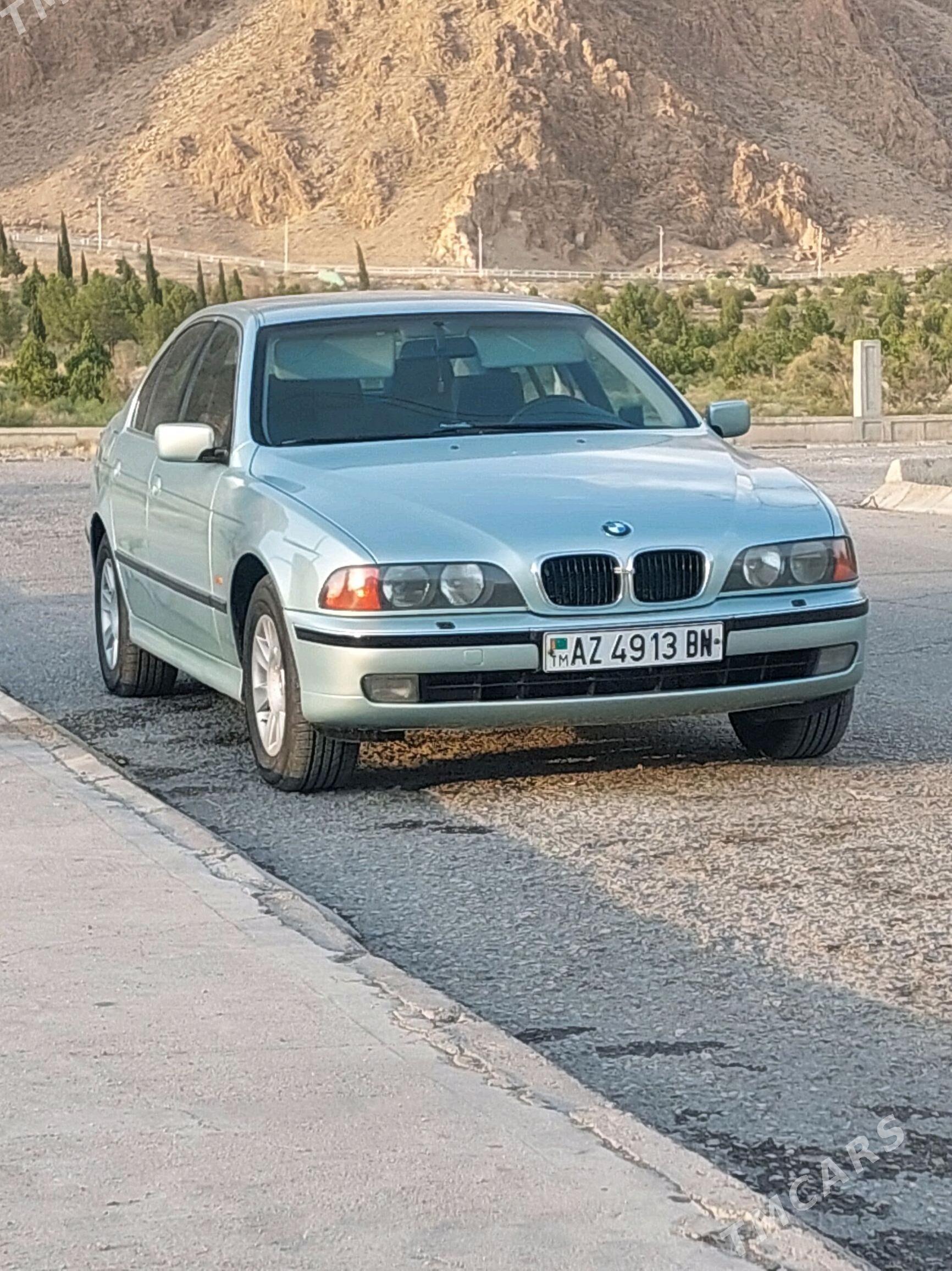 BMW E39 1997 - 110 000 TMT - Балканабат - img 1