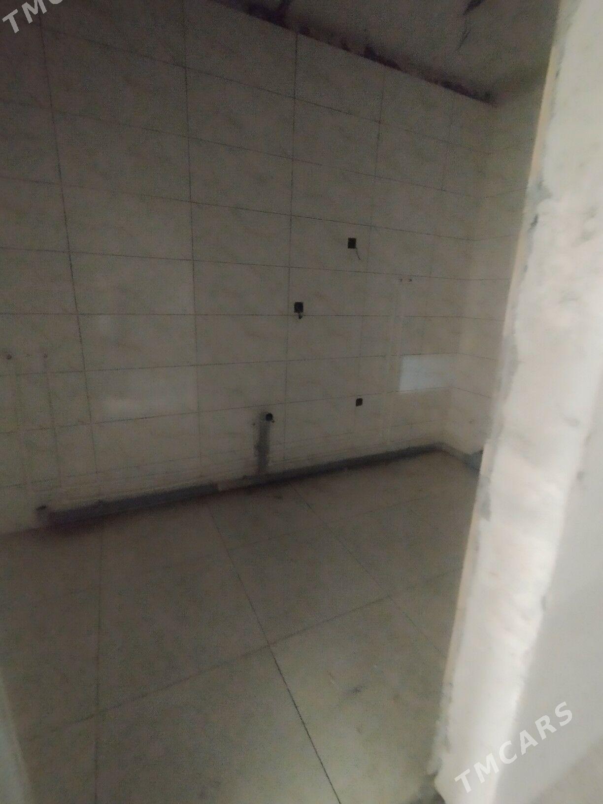 Satlyk jaýlar 2 kom 64 m² - Анев - img 4