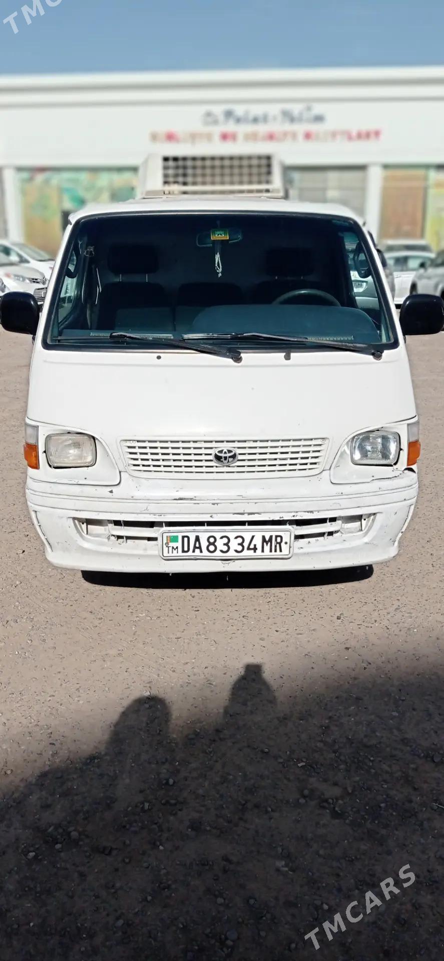 Toyota Hiace 2001 - 100 000 TMT - Мары - img 2