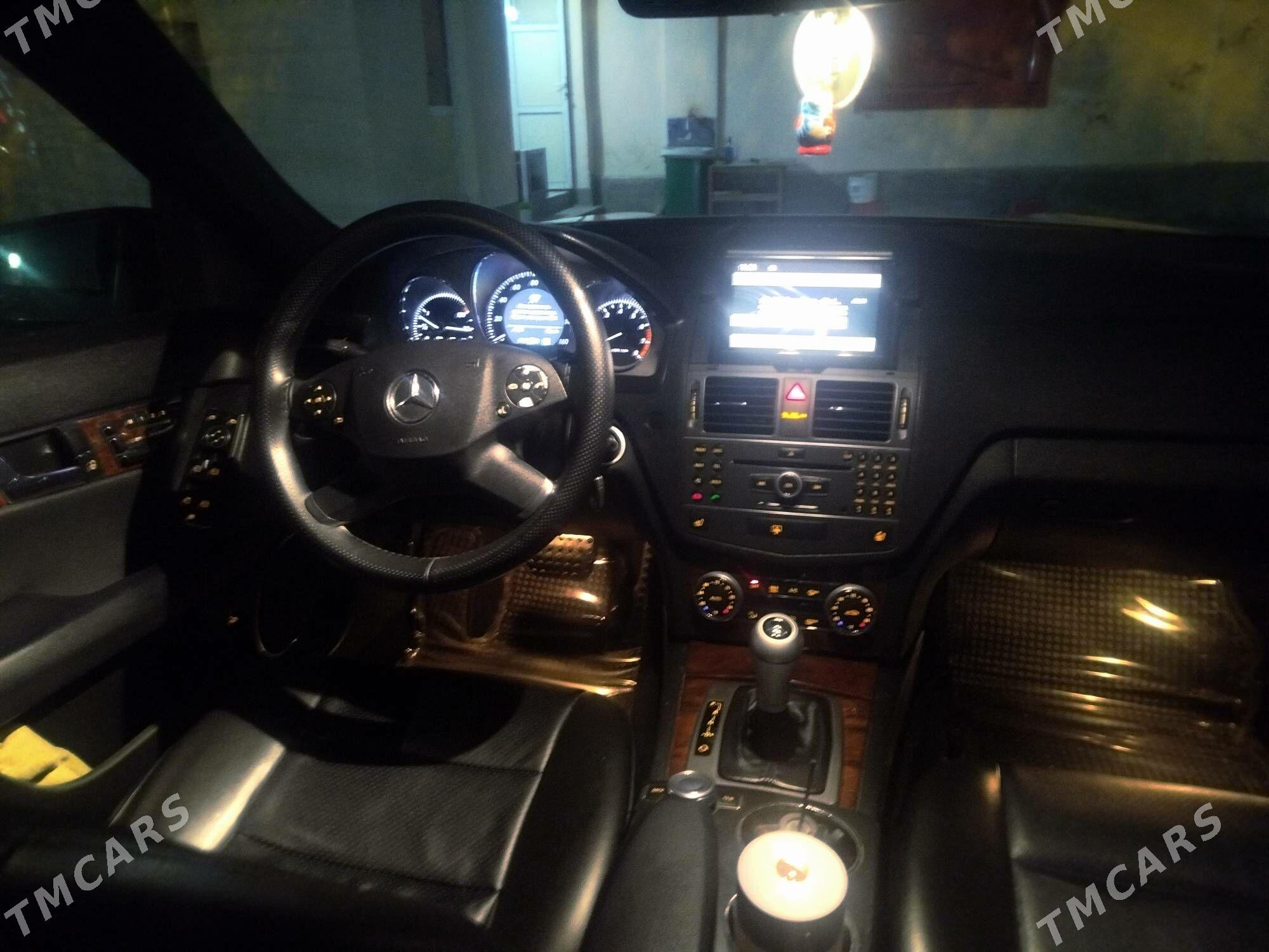 Mercedes-Benz C300 2012 - 200 000 TMT - Türkmenabat - img 8