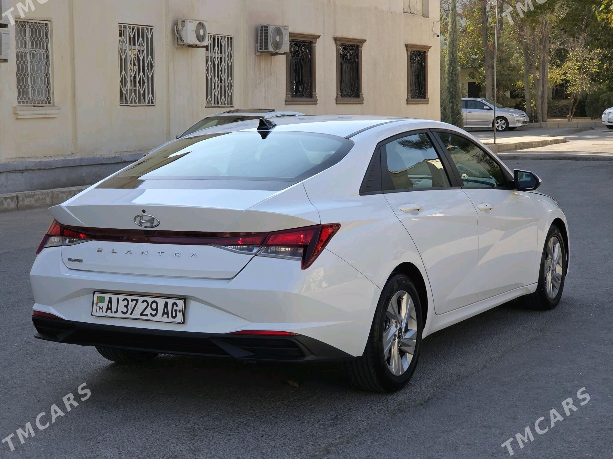 Hyundai Elantra 2021 - 230 000 TMT - Aşgabat - img 7