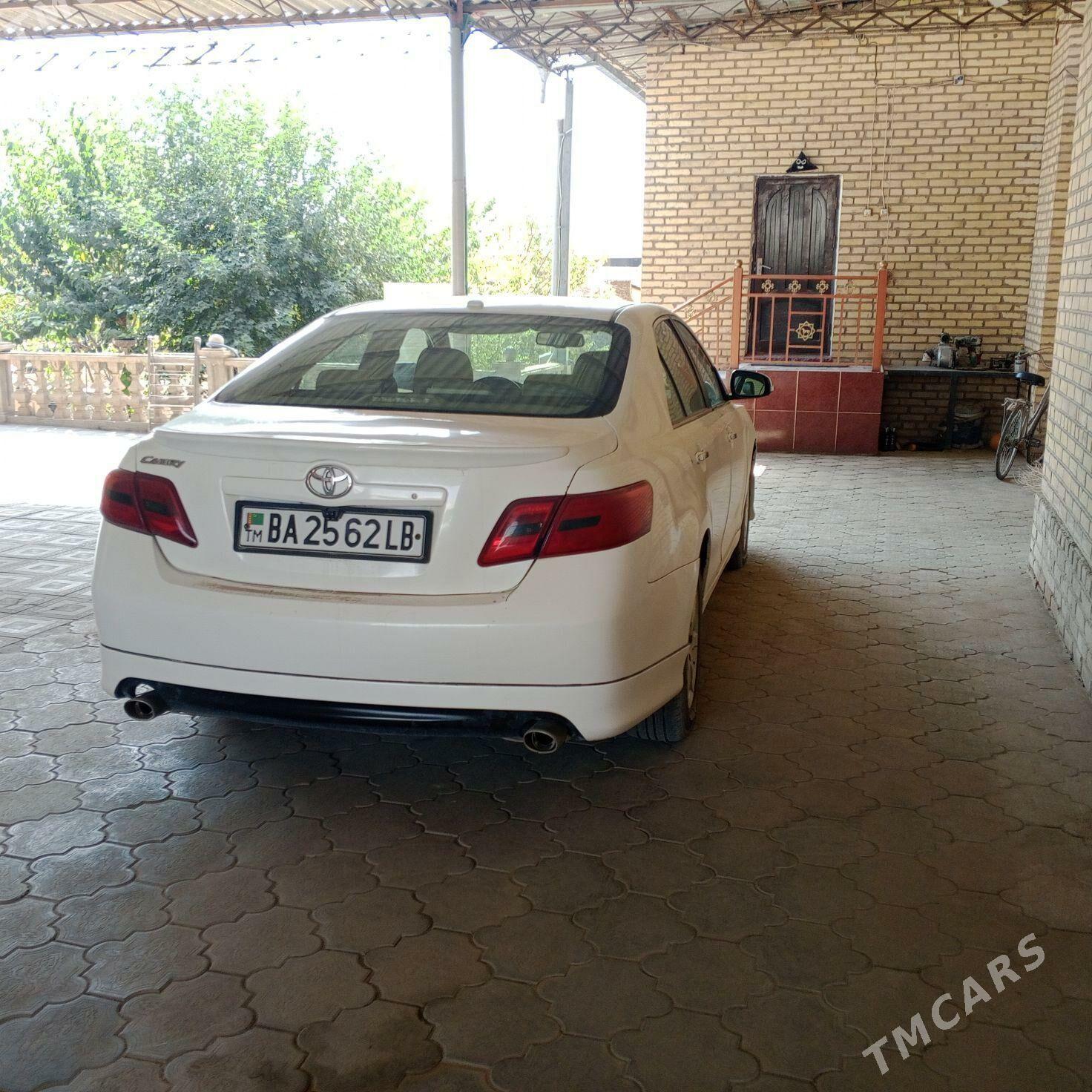 Toyota Camry 2011 - 170 000 TMT - Halaç - img 7