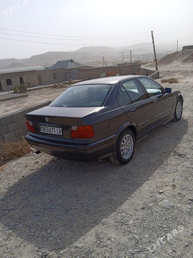 BMW 325 1994 - 50 000 TMT - Магданлы - img 2