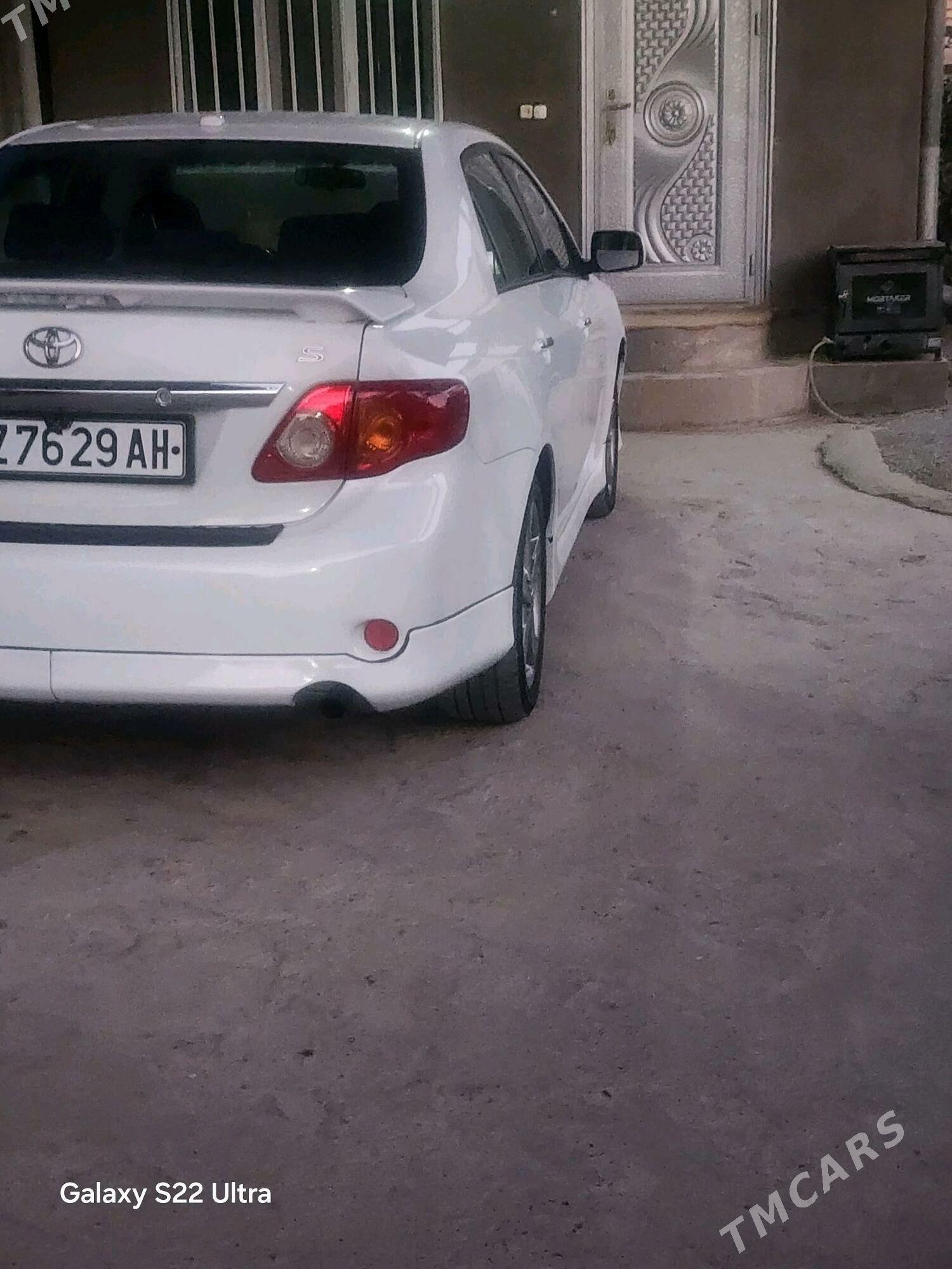 Toyota Corolla 2010 - 155 000 TMT - Теджен - img 1