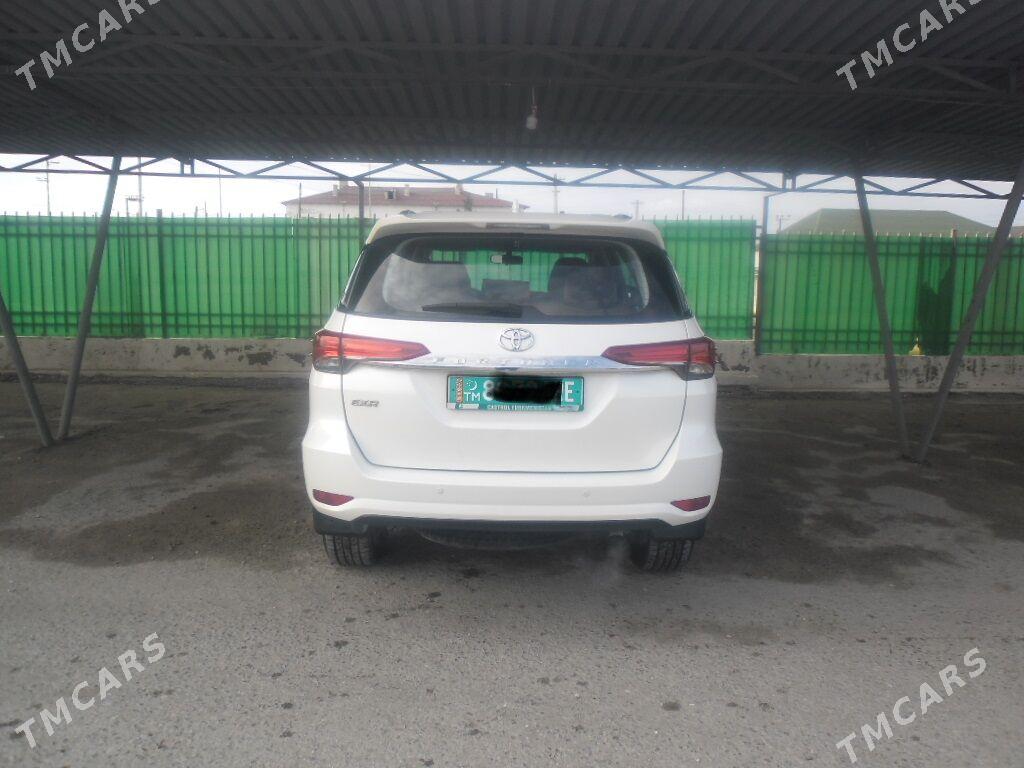 Toyota Fortuner 2018 - 558 600 TMT - Хазар - img 2
